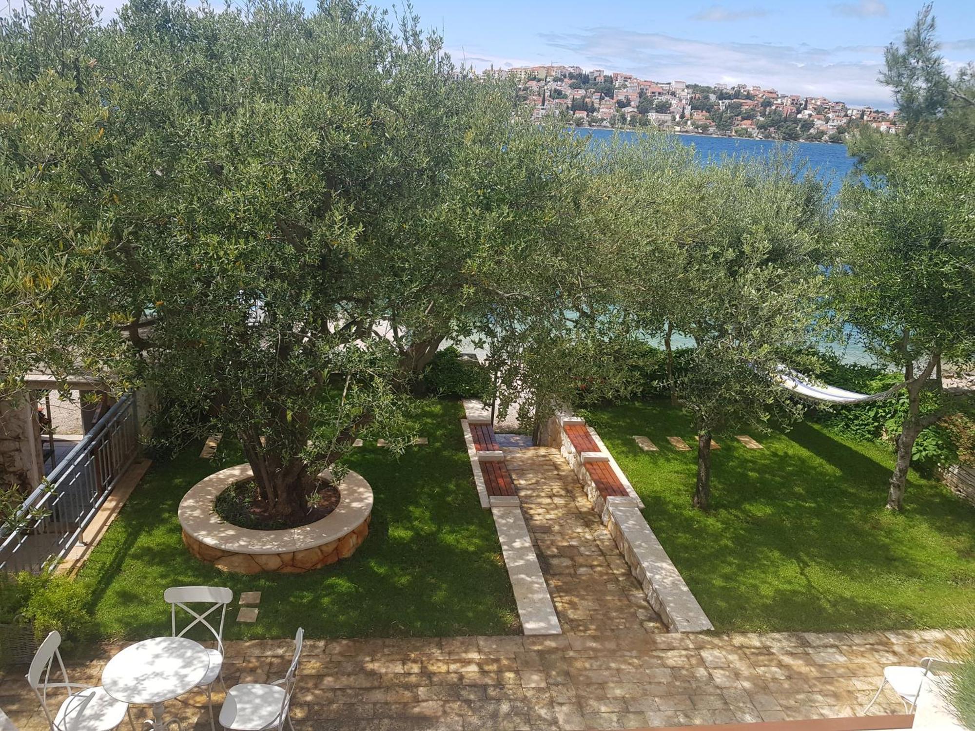Apartman Roza Рогозниця Екстер'єр фото