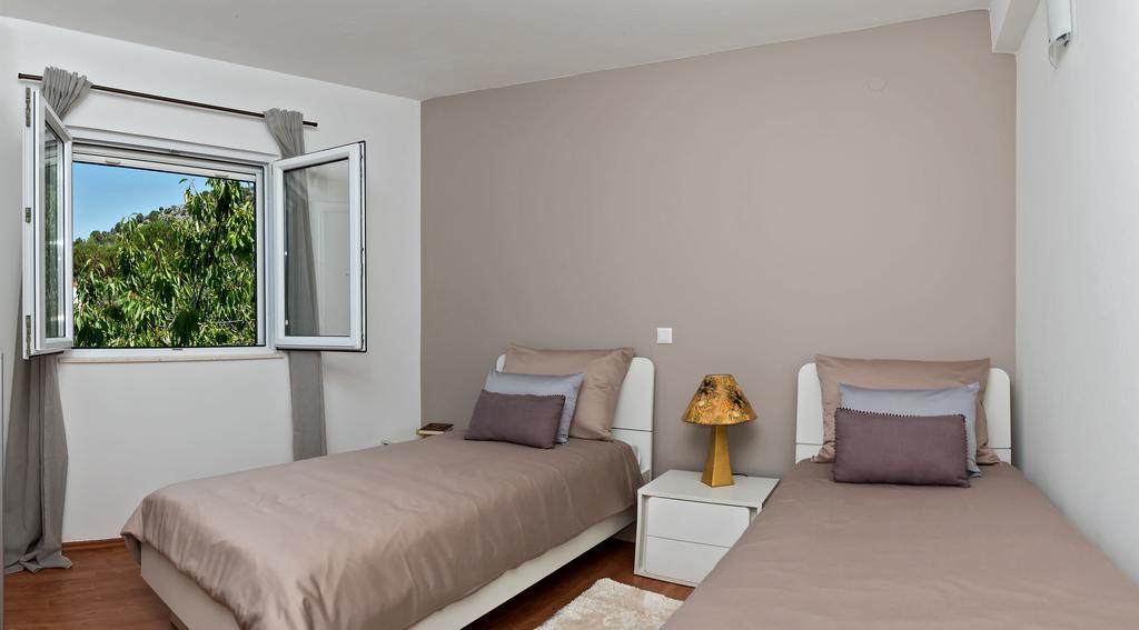 Apartman Roza Рогозниця Екстер'єр фото